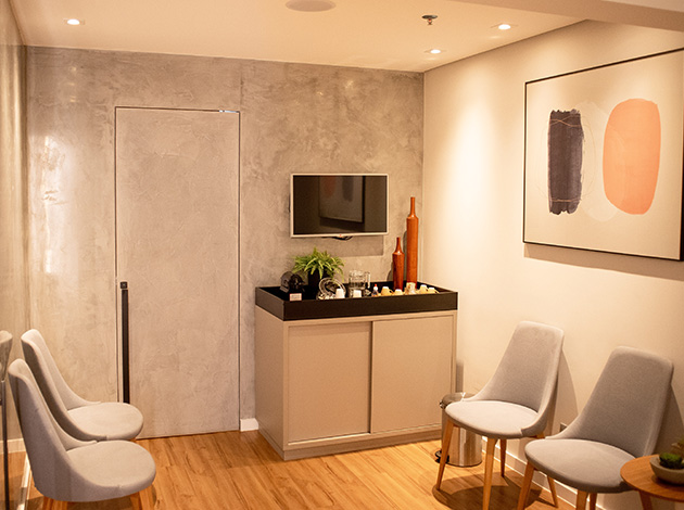 Sala de espera da clínica do Dr. Cláudio Murta